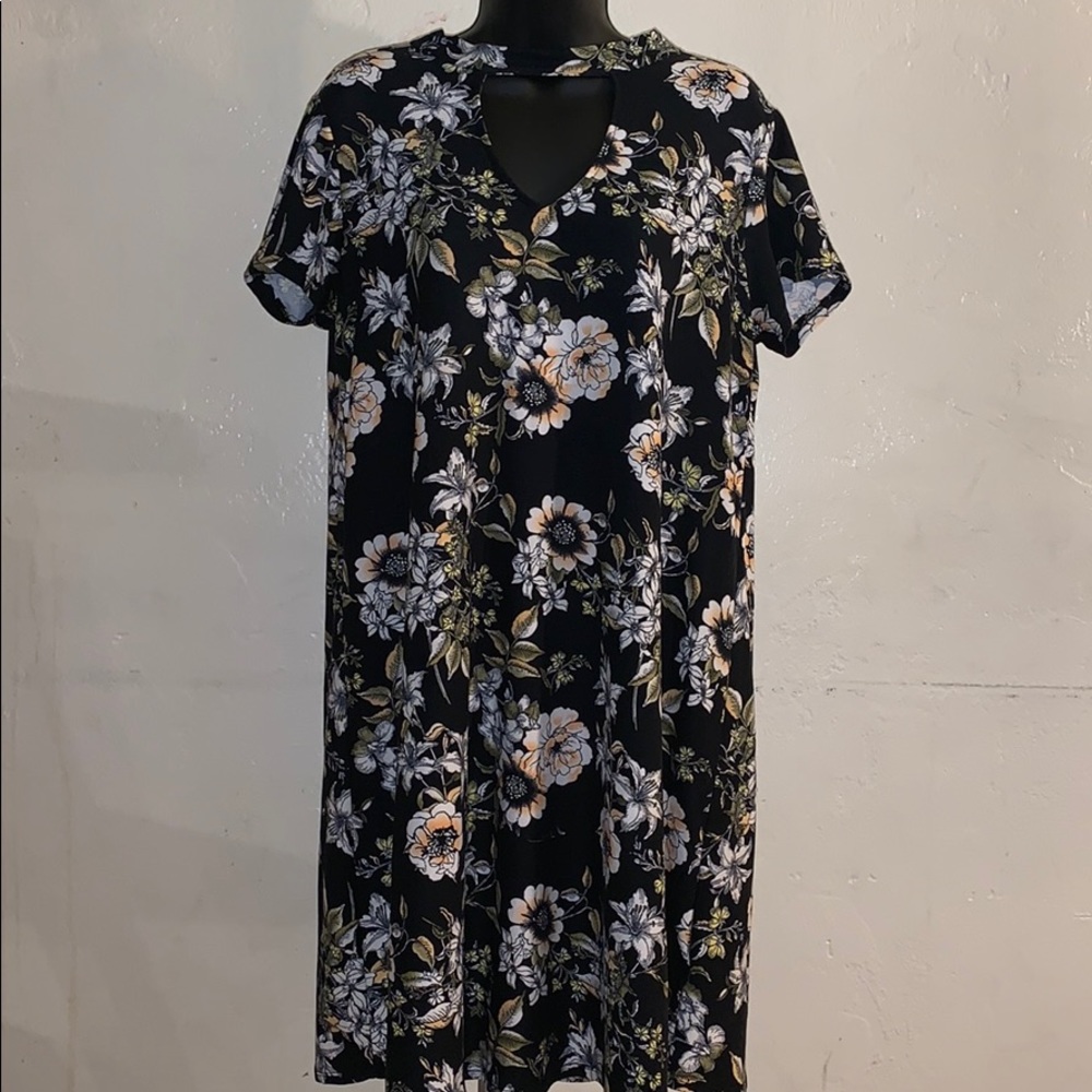 Adorable Floral Tunic